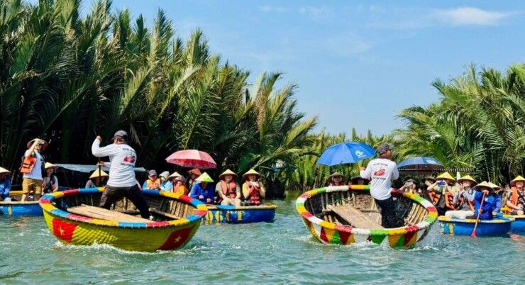 Paseo en cesta de bambú por el bosque de coco de Bay Mau – Hội An