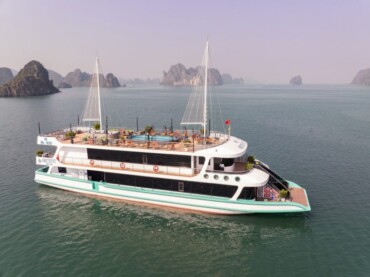 Amethyst Day Cruise – Exploración de lujo por la Bahía de Ha Long en un solo día