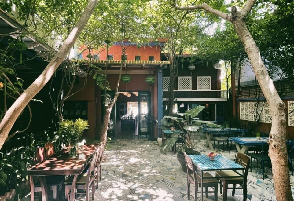 Restaurante Hoa Hiên – Sabores vietnamitas junto al río en el corazón de Hoi An