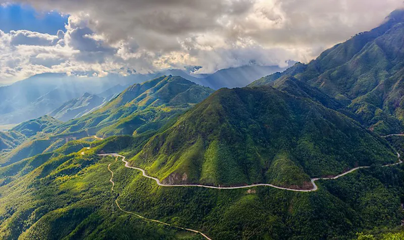 Puente-colgante-Khau-Pha-y-paso-Khau-Pha