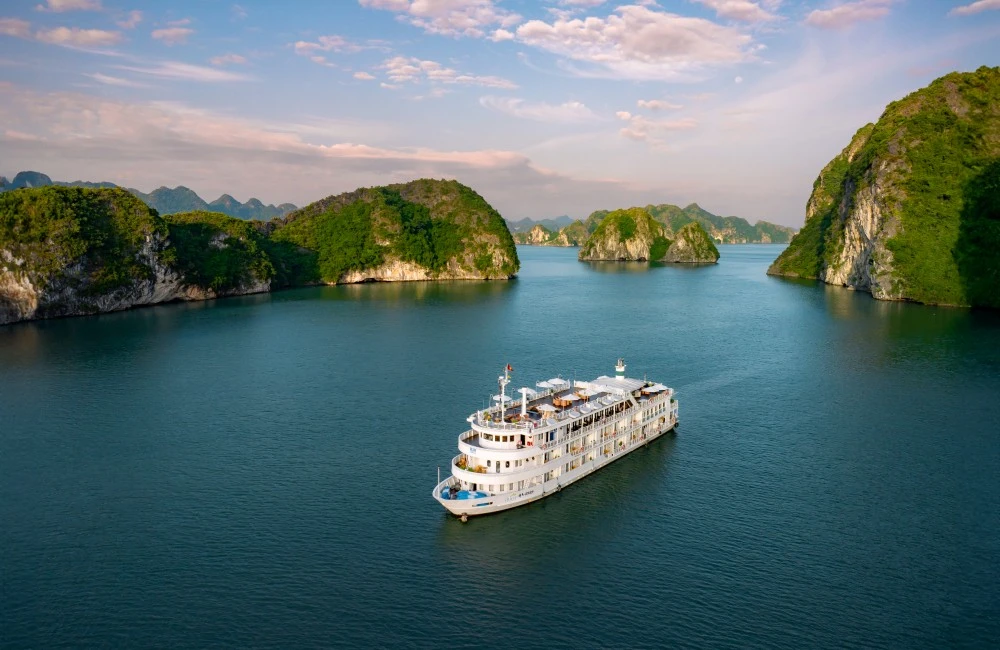 The Au Co Cruise – Crucero de lujo por la Bahía de Ha Long, Lan Ha y Bai Tu Long