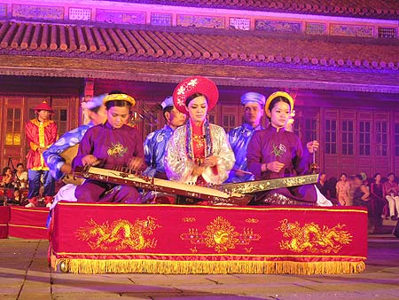 Los Sonidos del Centro de Vietnam – Canciones que Resuenan con el Alma de la Nación