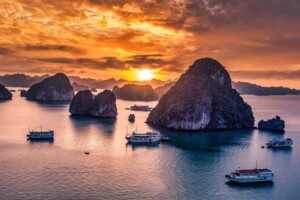 sunset in Halong