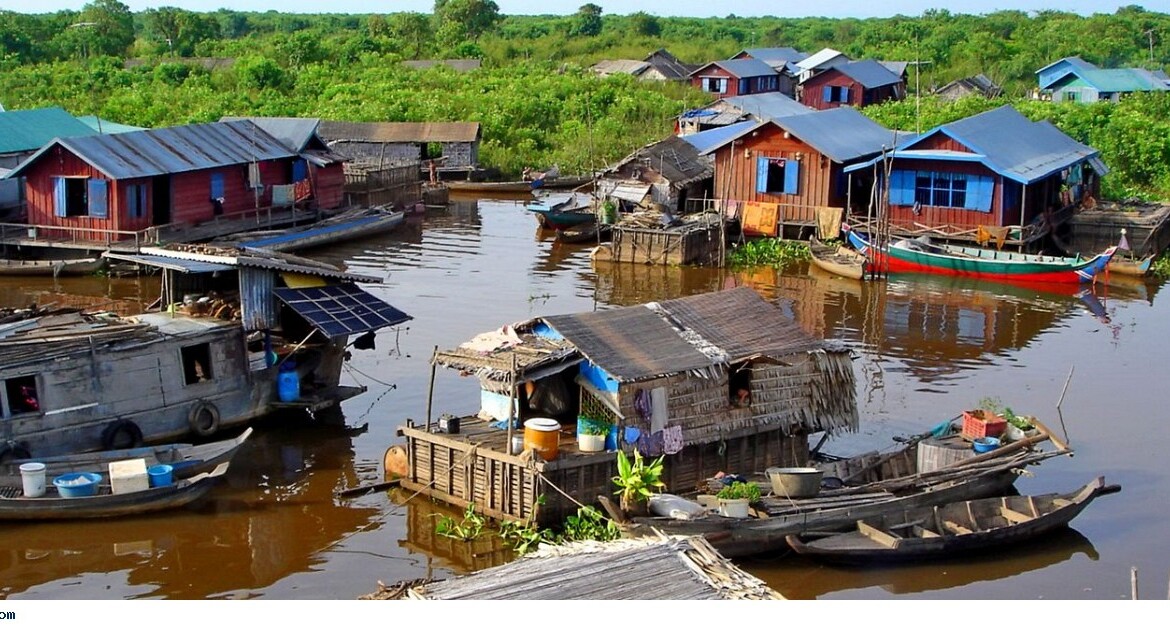 Visita a aldeas flotantes