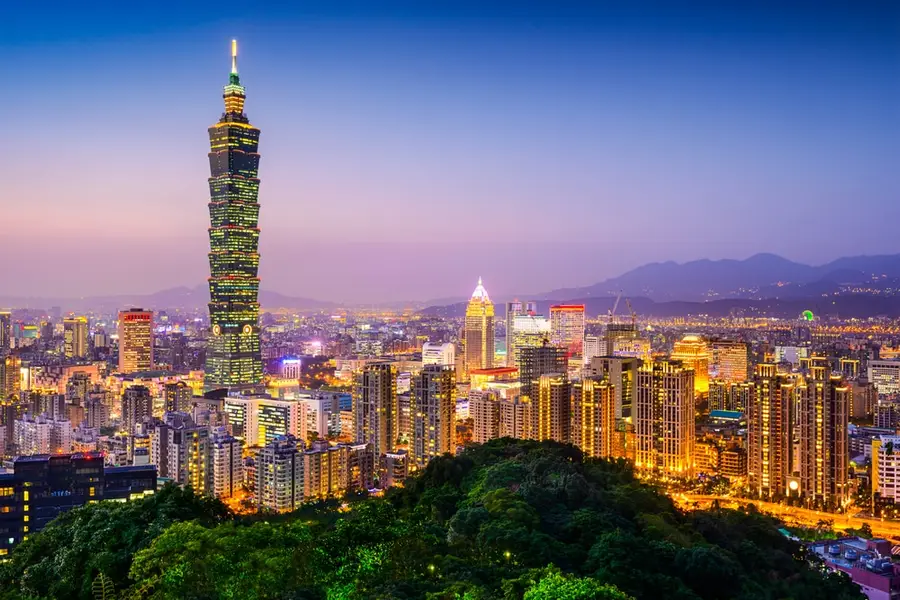 DESCUBRIENDO TAIWAN: PAISAJES SERENOS, CIUDADES VIBRANTES Y SABORES ÚNICOS
